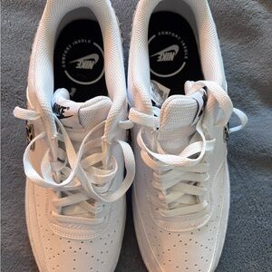 Nike Court Vision Next Nature Women’s Low-Top Leather Sneakers